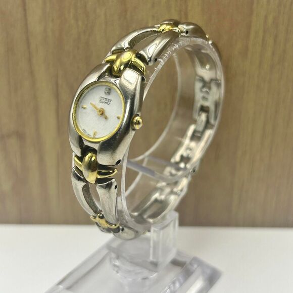 Citizen Quartz Watch Silver Case Band Dial - Picture 2 of 5